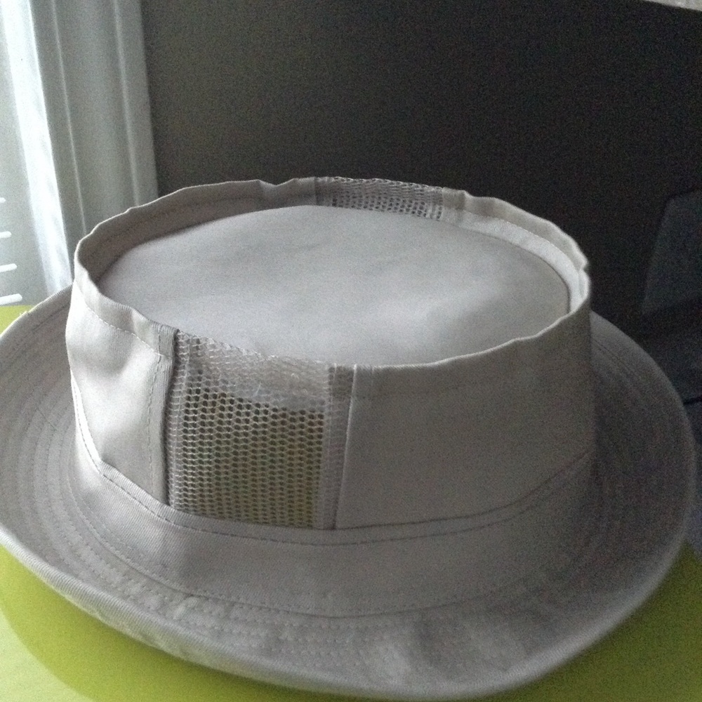 Men Hat - Picture 2 of 7